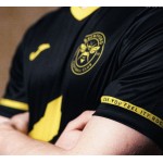 Femme Brentford 2025/26 Maillot Spécial Hard-Fi CCTV Femme Brentford 2025/26 Maillot Spécial Hard-Fi CCTV